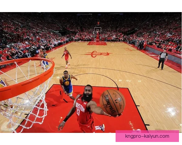 赫尔城MKM球场新赛季开幕，球迷期待精彩对决表现亮眼