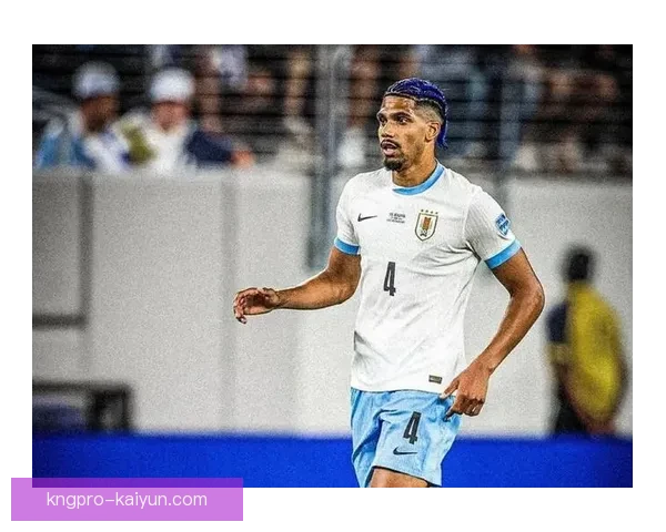 阿劳霍在巴萨的防守稳定性持续提升，成为球队后防线的关键人物。